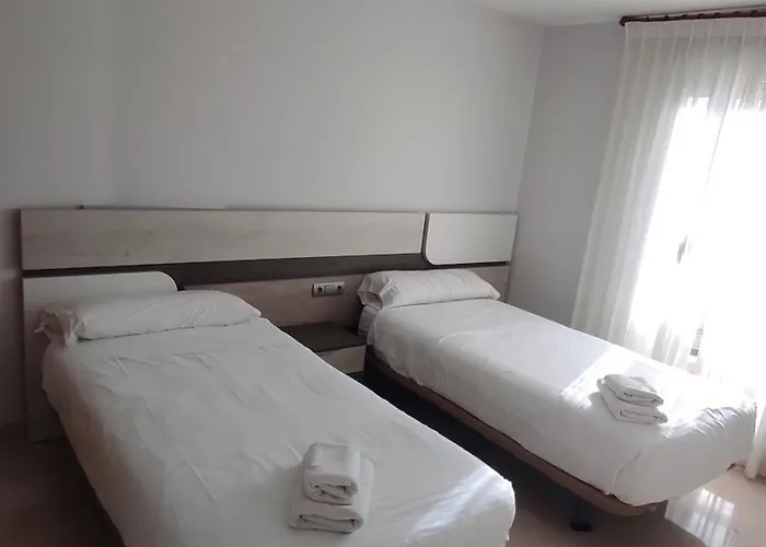 Deluxe 3 Bedroom By Aqua Apartments, *