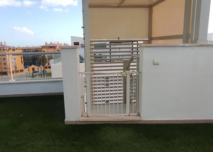 Deluxe 3 Bedroom By Aqua Apartments, 公寓